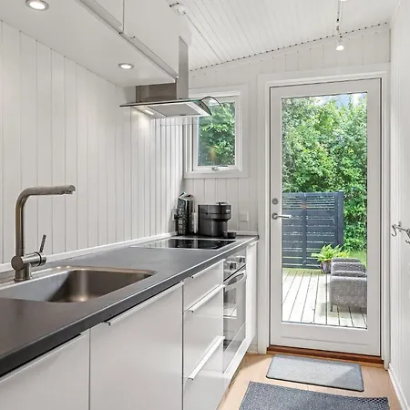 2 Bedroom Stunning In Vaeggerlose