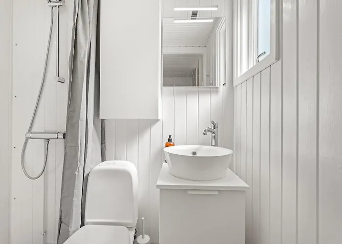 Casa de Férias 2 Bedroom Stunning In Vaeggerlose Bøtø By